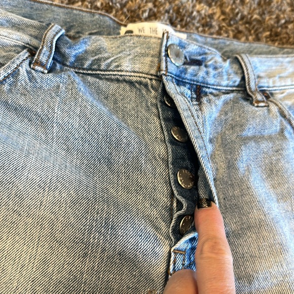 WE THE FREE SOFT & RELAXED CUT OFF SHORTS - Picture 6 of 7